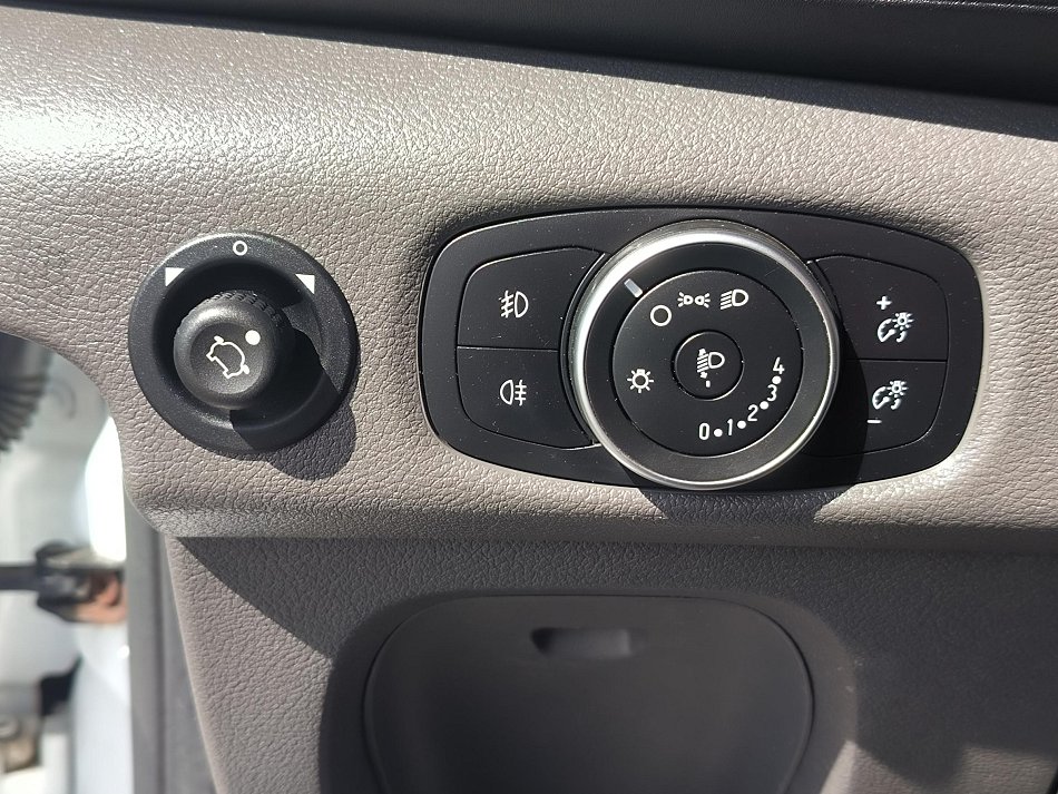 Ford Transit 2.0TDCi Trend L3H3 6míst