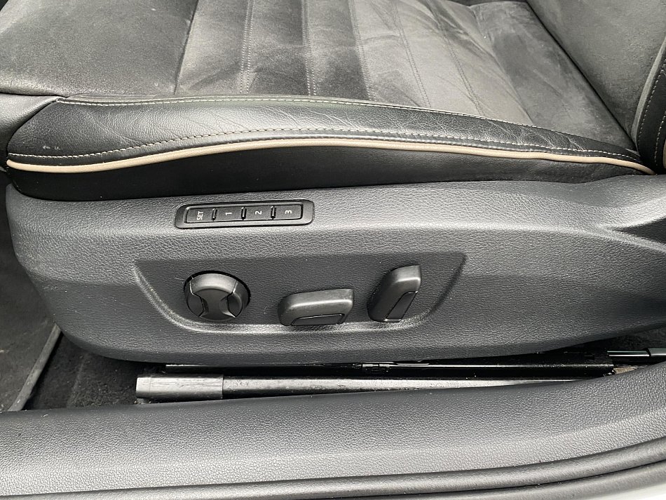 Škoda Superb III 2.0 TDi Scout 4x4