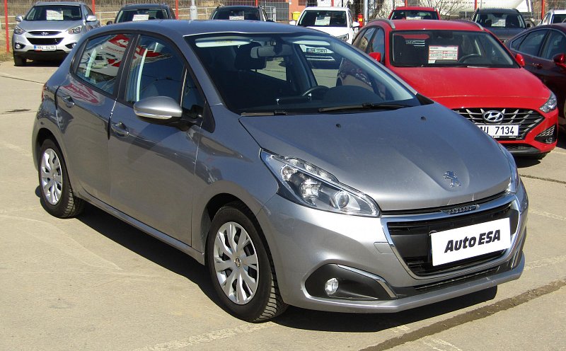Peugeot 208 1.2 PT 