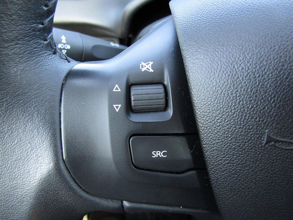Peugeot 208 1.2 PT 