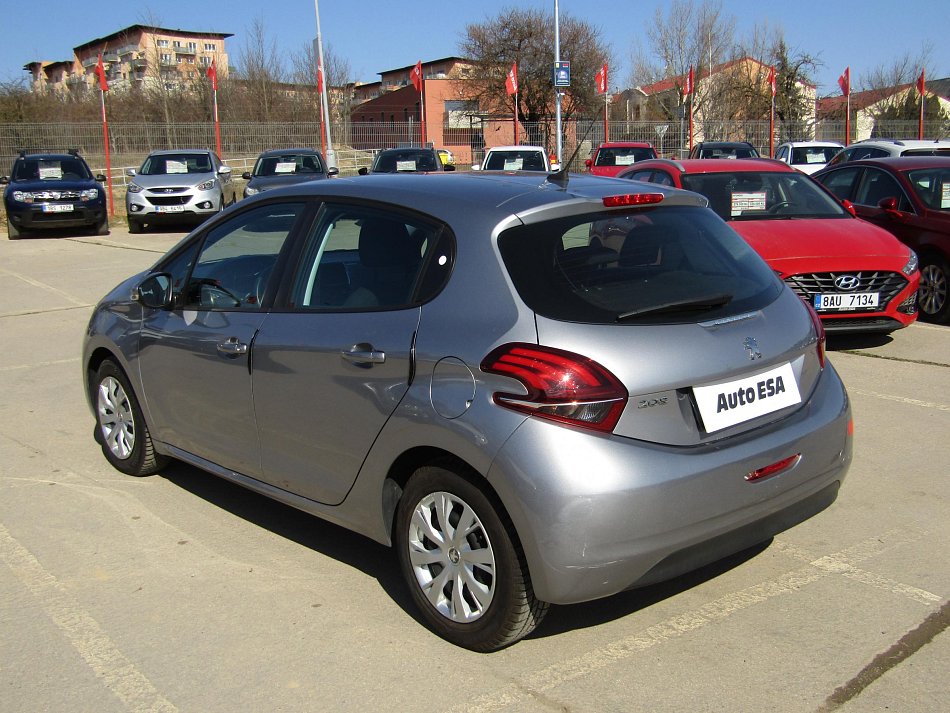 Peugeot 208 1.2 PT 