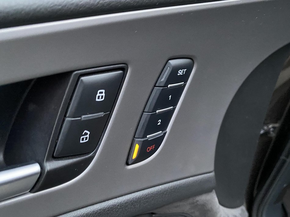 Audi A6 Allroad 3.0 TDi  quattro