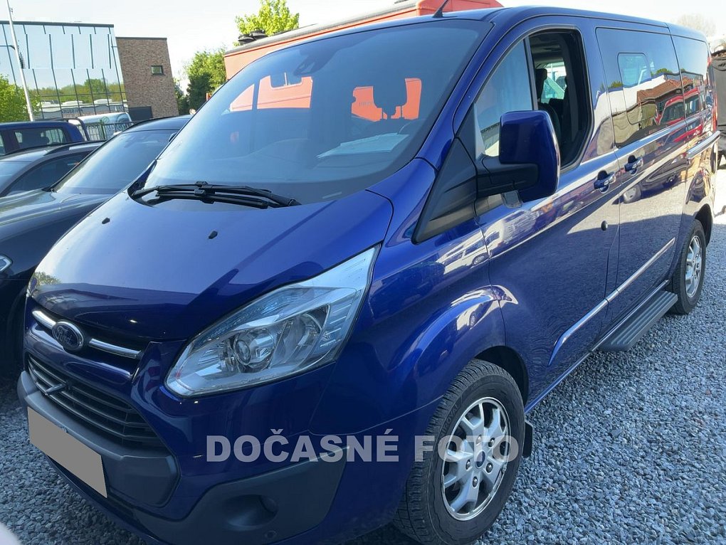 Ford Tourneo Custom 2.2TDCi Titanium L1H1