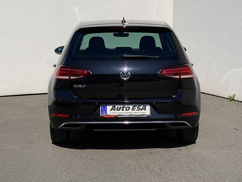 Volkswagen Golf 1.5 TSi IQ Drive