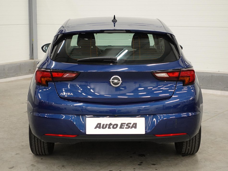Opel Astra 1.2T 
