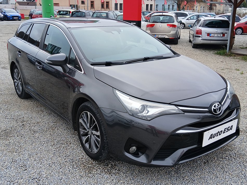 Toyota Avensis 2.0 D-4D Trend