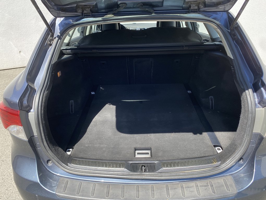 Toyota Avensis 1.8i 