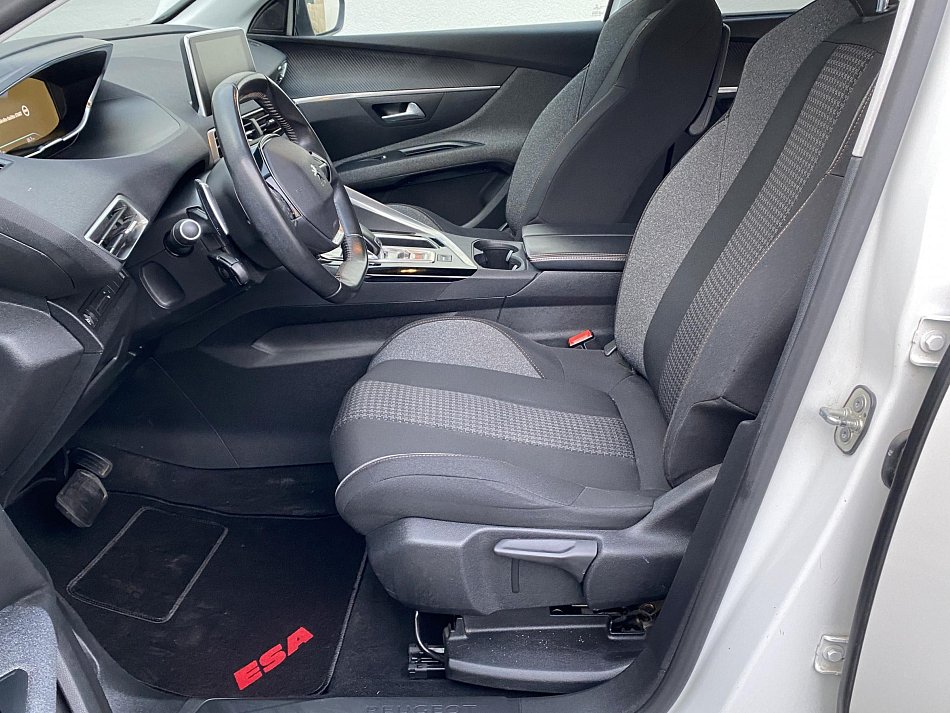 Peugeot 5008 1.5 HDi Active