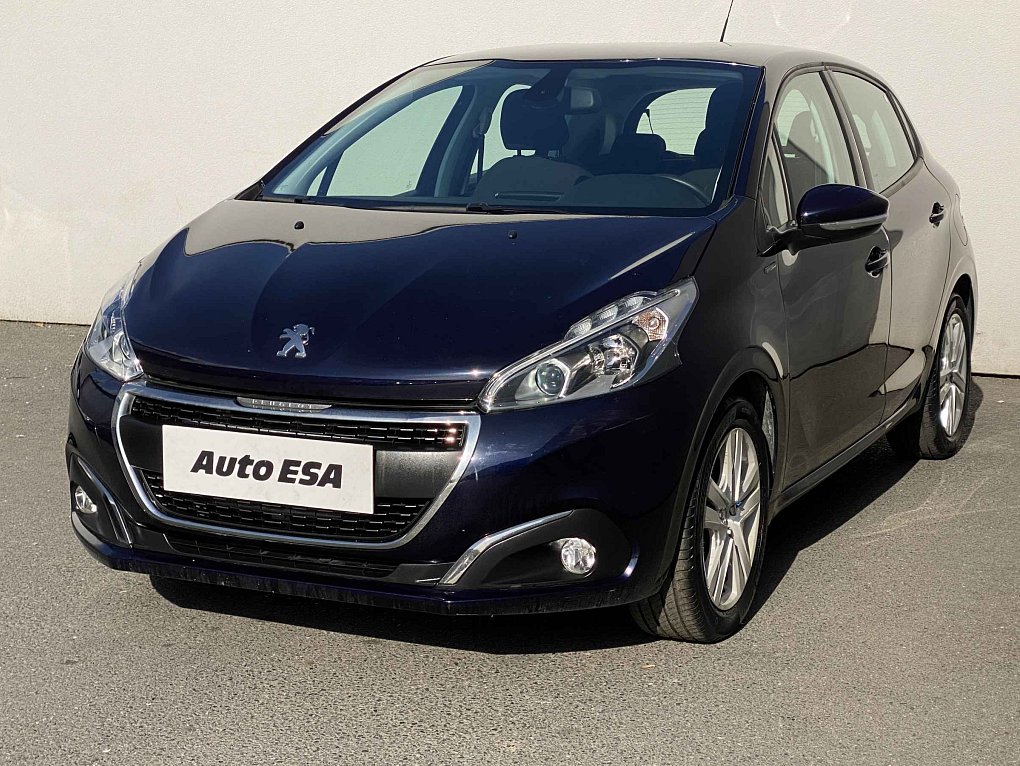 Peugeot 208 1.2 PT Signature
