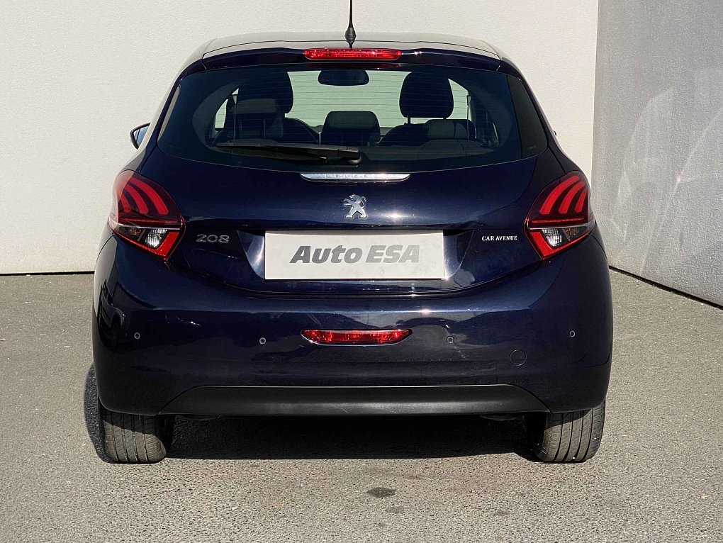 Peugeot 208 1.2 PT Signature