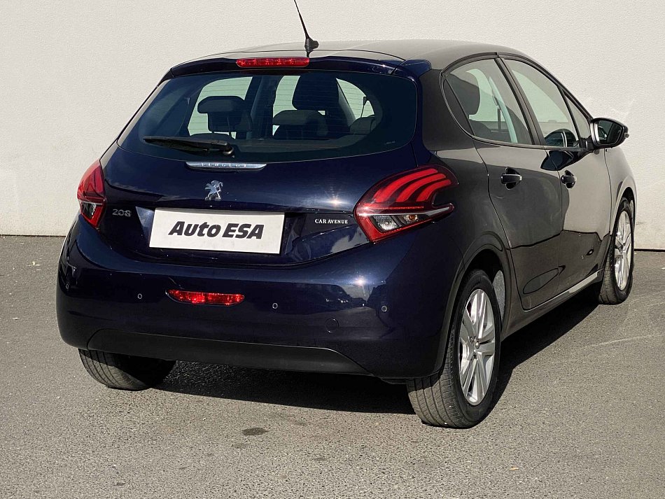 Peugeot 208 1.2 PT Signature