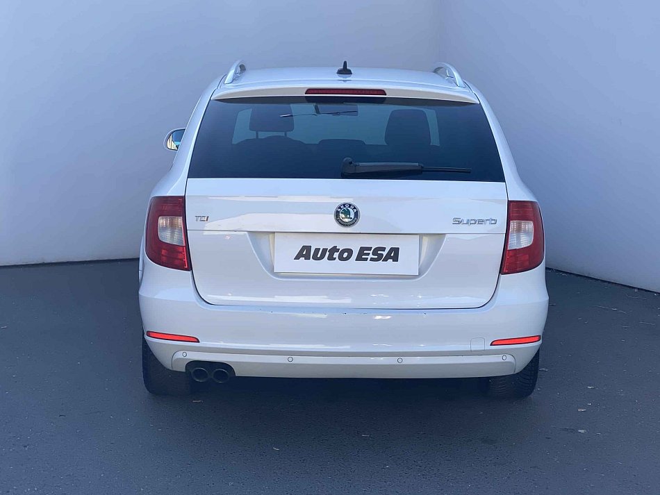 Škoda Superb II 2.0 TDi Ambition