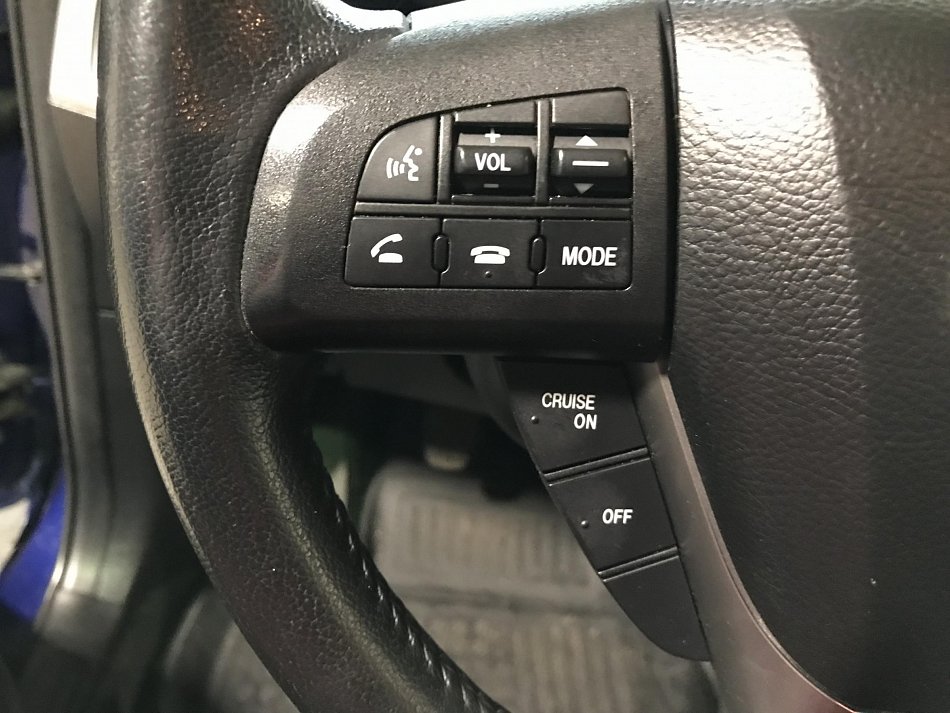 Mazda 3 2.0 i 