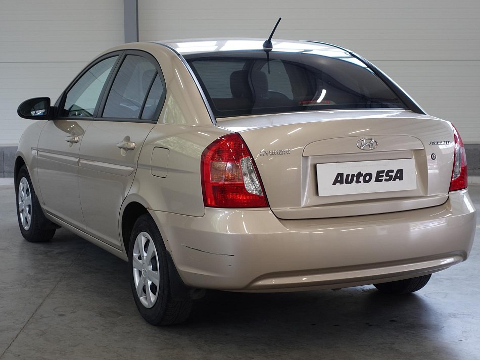 Hyundai Accent 1.4i 