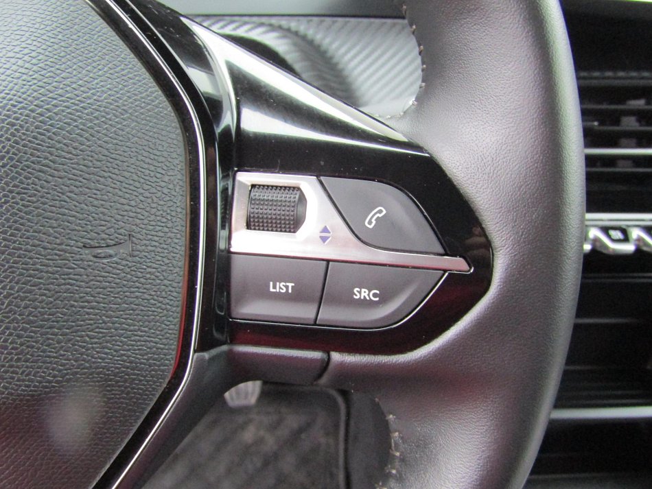 Peugeot 2008 1.2 PT Style