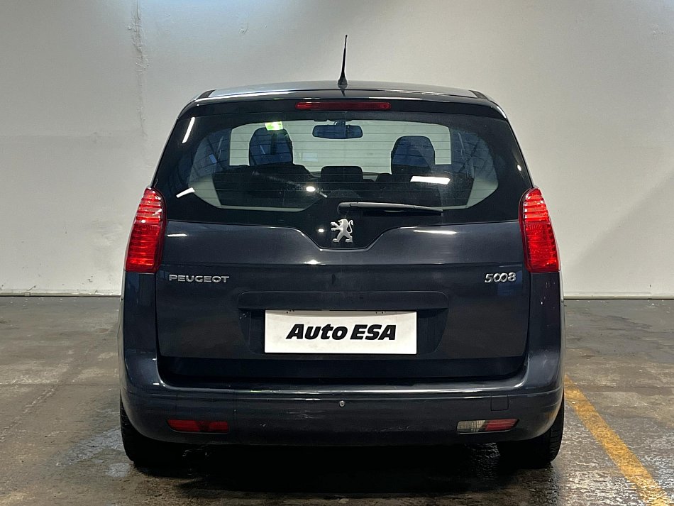 Peugeot 5008 1.6i 