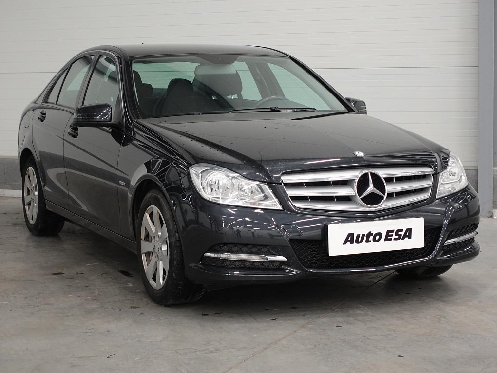 Mercedes-Benz Třída C 2.2 CDi  C180