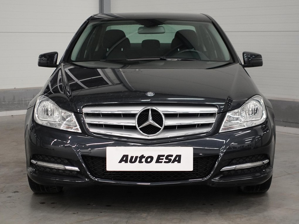 Mercedes-Benz Třída C 2.2 CDi  C180