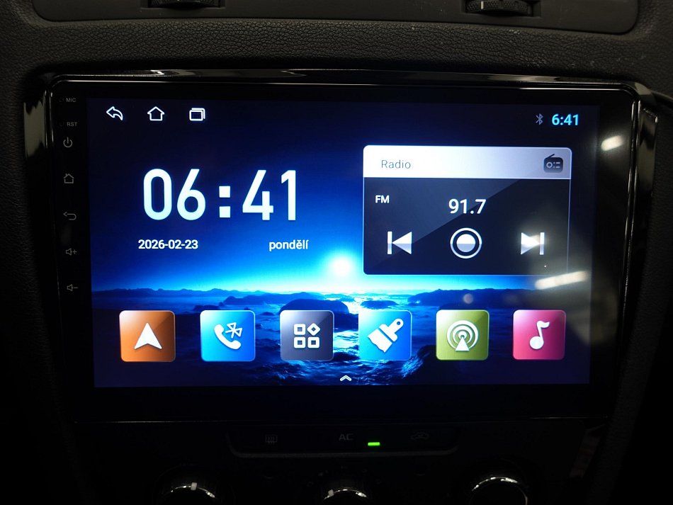 Škoda Octavia II 1.6i 