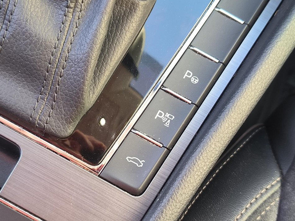 Škoda Superb III 2.0 TSi Scout 4x4