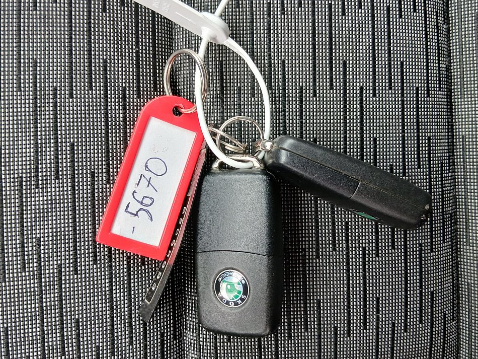 Škoda Octavia II 1.6 TDi Ambiente