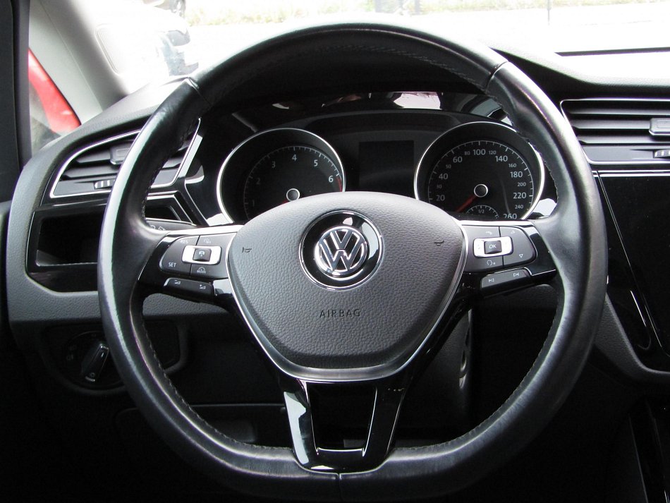 Volkswagen Touran 1.4 TSi Highline
