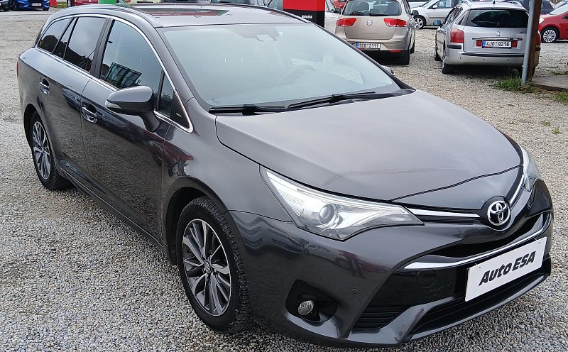 Toyota Avensis 2.0 D4D Trend