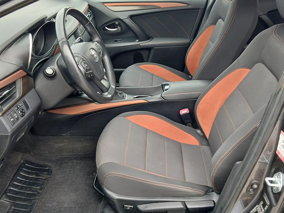 Toyota Avensis 2.0 D4D Trend