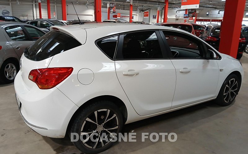 Opel Astra 1.4T 