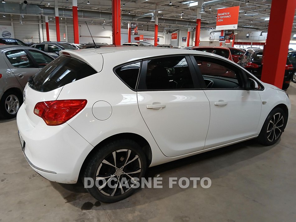 Opel Astra 1.4T 