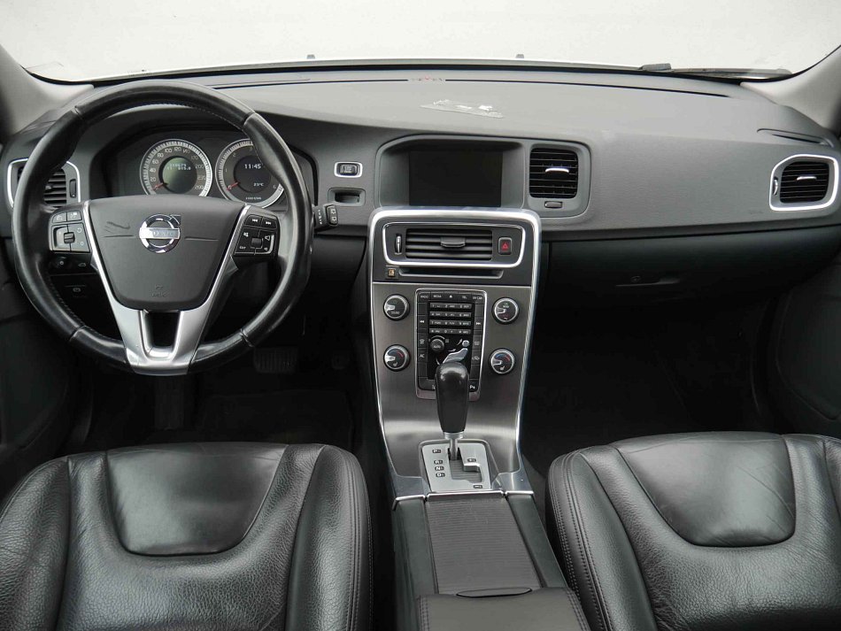 Volvo V60 2.0D 