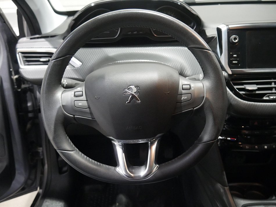 Peugeot 2008 1.2 PT 