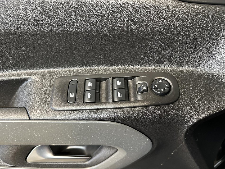 Citroën Berlingo 1.5HDi Shine MAXi XL 7míst