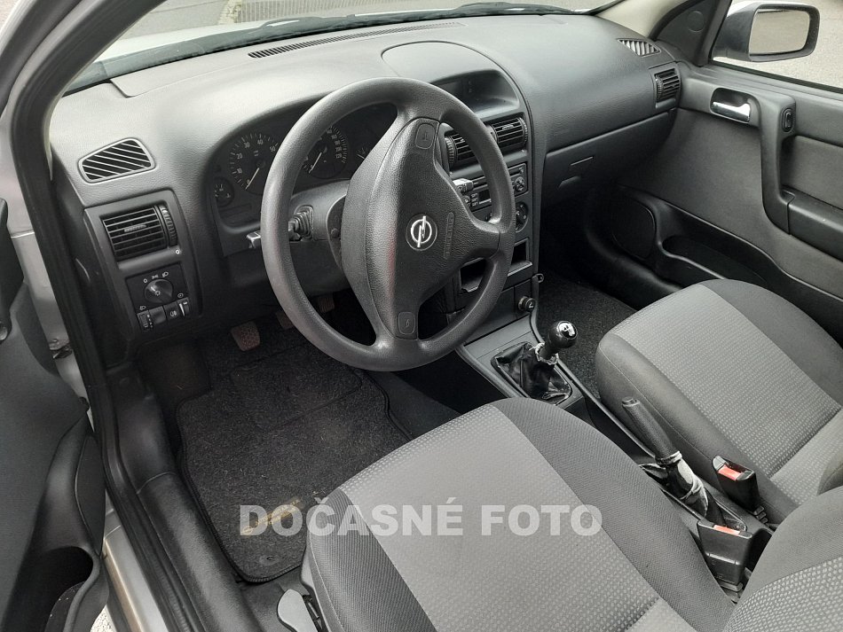 Opel Astra 1.4 i 