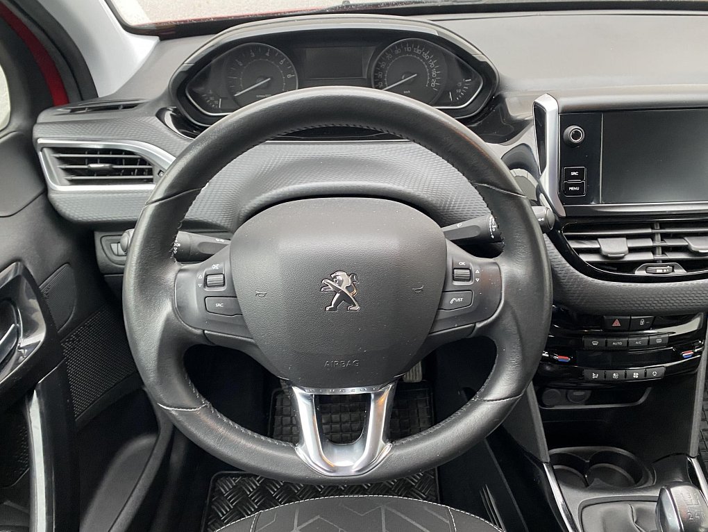 Peugeot 2008 1.2 PT 