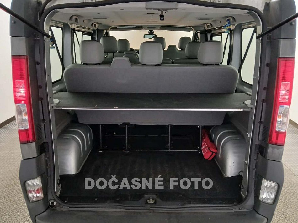 Opel Vivaro 2.0CDTi  9míst