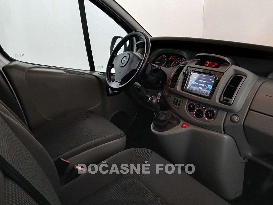 Opel Vivaro 2.0CDTi  9míst