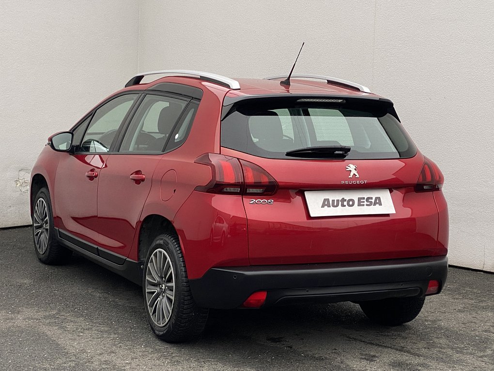 Peugeot 2008 1.2 PT 