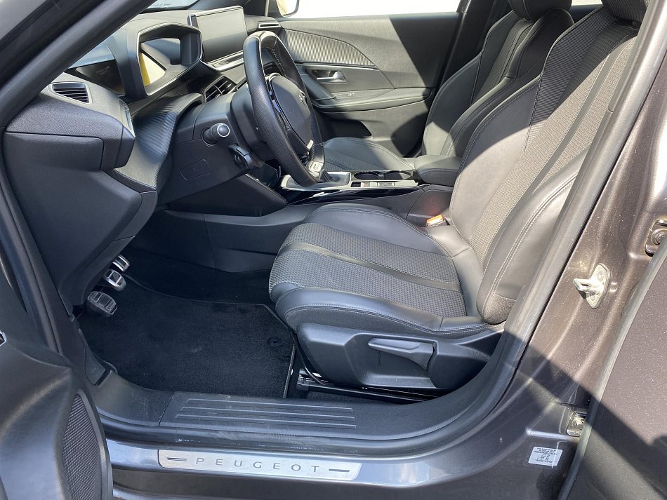 Peugeot 2008 1.2PT GT Line