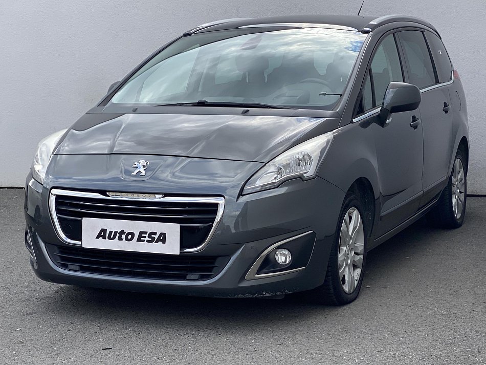 Peugeot 5008 2.0 HDi Allure 7míst