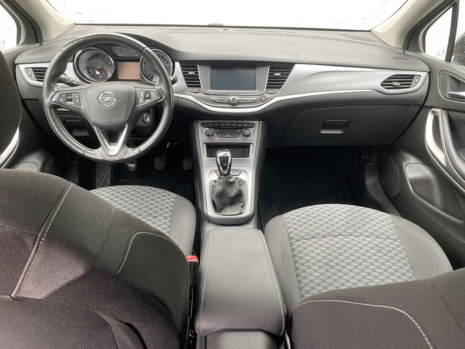 Opel Astra 1.2 T 