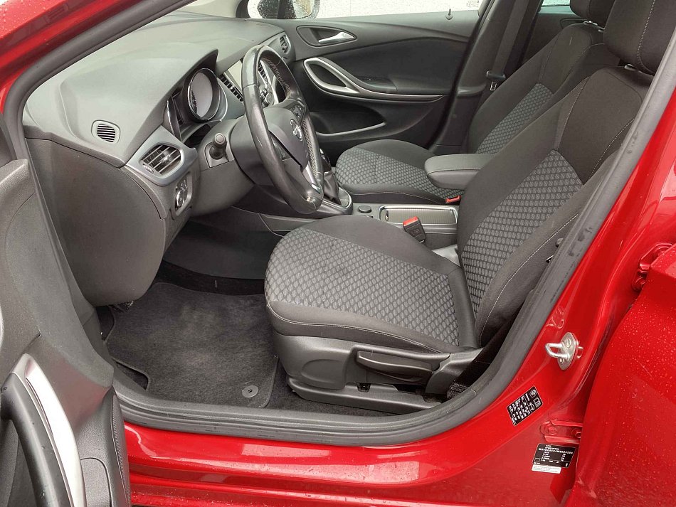 Opel Astra 1.2 T 
