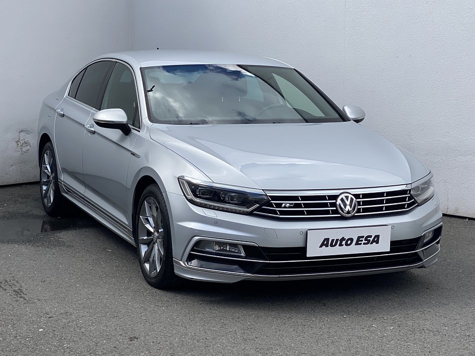 Volkswagen Passat 2.0 TDi Highline 4x4 R-Line