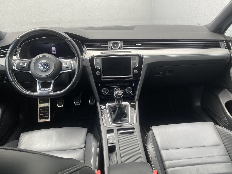 Volkswagen Passat 2.0 TDi Highline 4x4 R-Line