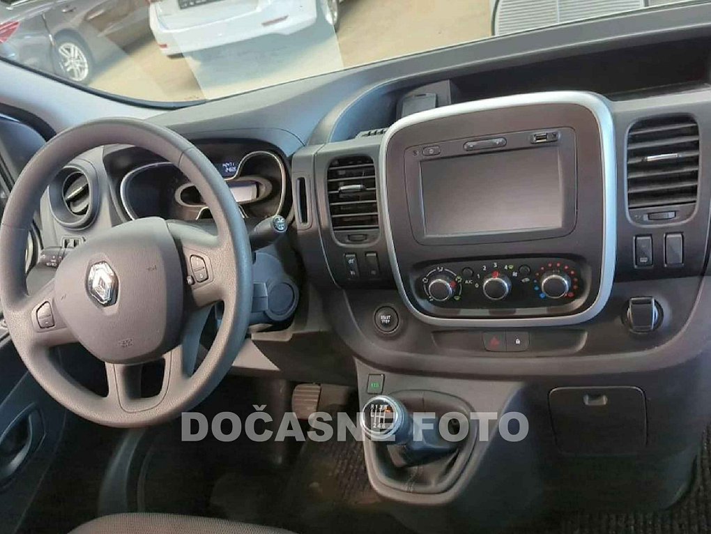 Renault Trafic 2.0dCi  SORTIMO
