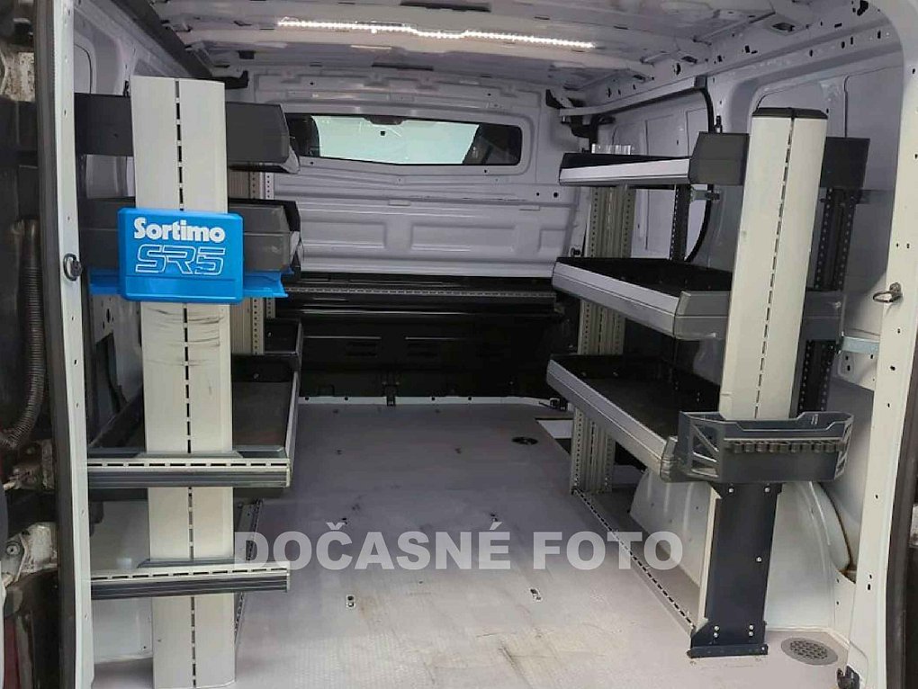 Renault Trafic 2.0dCi  SORTIMO