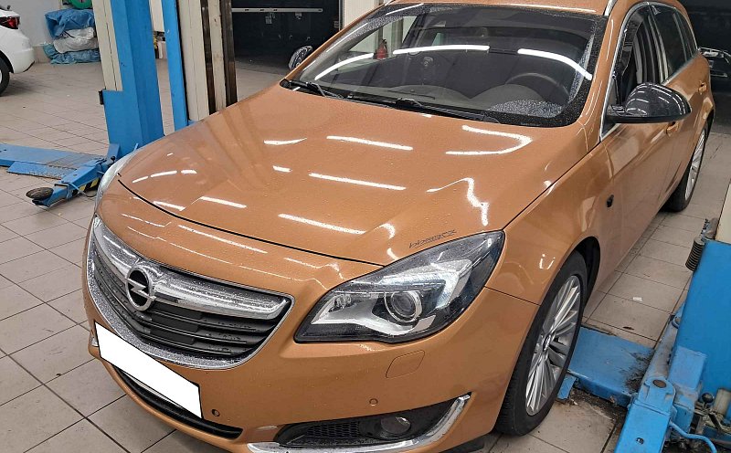 Opel Insignia 2.0D 