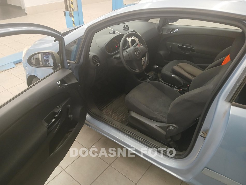 Opel Corsa 1.2 