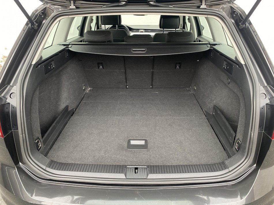 Volkswagen Passat 2.0 TDi 