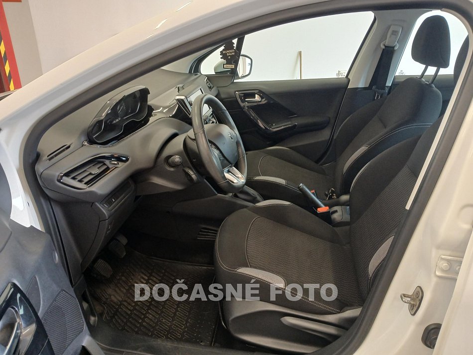 Peugeot 208 1.2 Puretech 